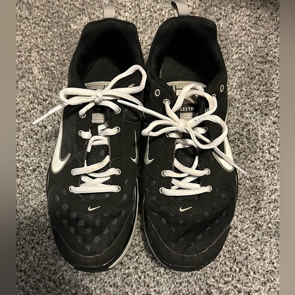 NIKE Womens 9 Black Mesh Polka Dot Flex TR - Picture 2 of 13